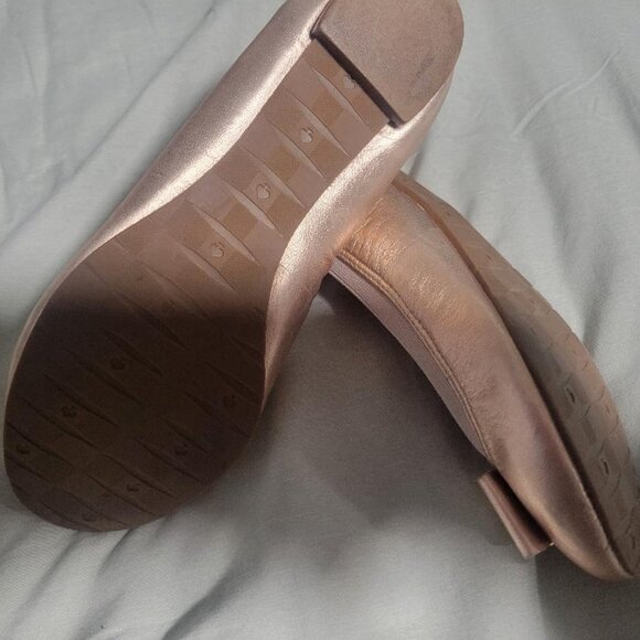 Women's Kate Spade Rose Gold Flats with Bows Sz 6M - Picture 9 of 10